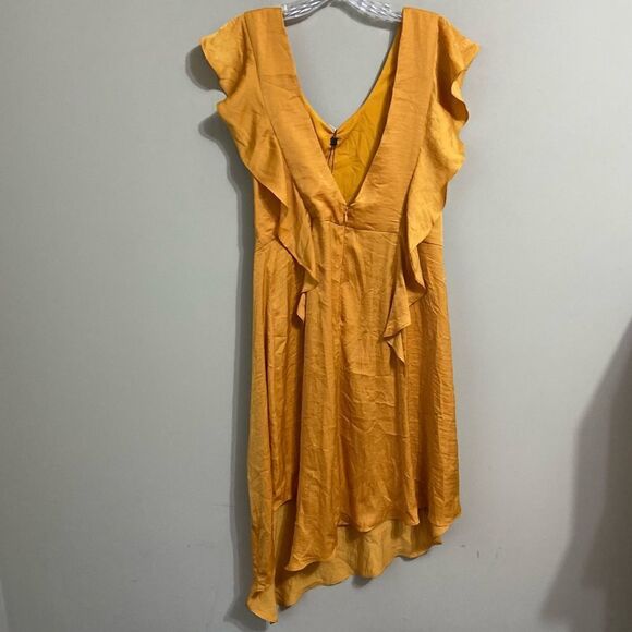 𝅺bcbgeneration SZ 12 Yellow Asymmetrical Hem Short Casual Dress - Picture 4 of 6